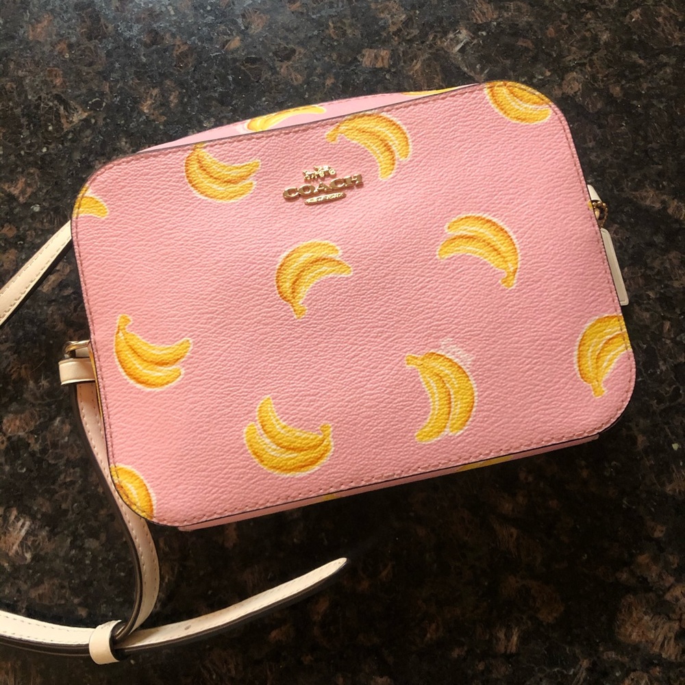 COACH BANANA CROSSBODY